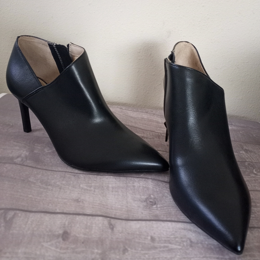 Life Stride soft system ankle heel boots